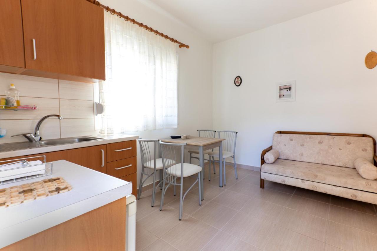 Nikki'S Family Apartments Sívota Eksteriør billede